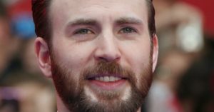 Así fue el reencuentro de Chris Evans con sus ex compañeros del colegio