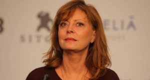 Actriz de Hollywood Susan Sarandon emplaza a Piñera a apoyar adopción homoparental