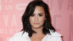 ¡Regia! Demi Lovato saca aplausos con fotos en bikini
