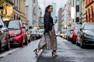 ¡Alerta de tendencia! La falda-pantalón regresa como prenda estrella