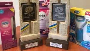 ¡Indignante! Jugadoras de Squash recibieron vibrador, lima y cera depilatoria como premio