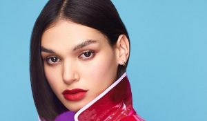 Helénia Melán causa furor en redes luciendo su figura en bikini