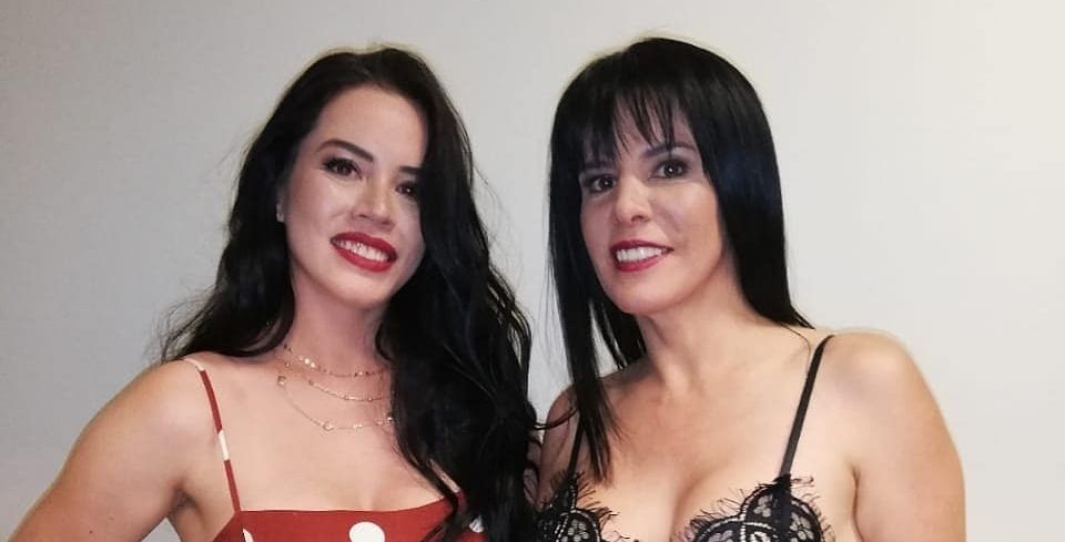 Angie y Anita Alvarado