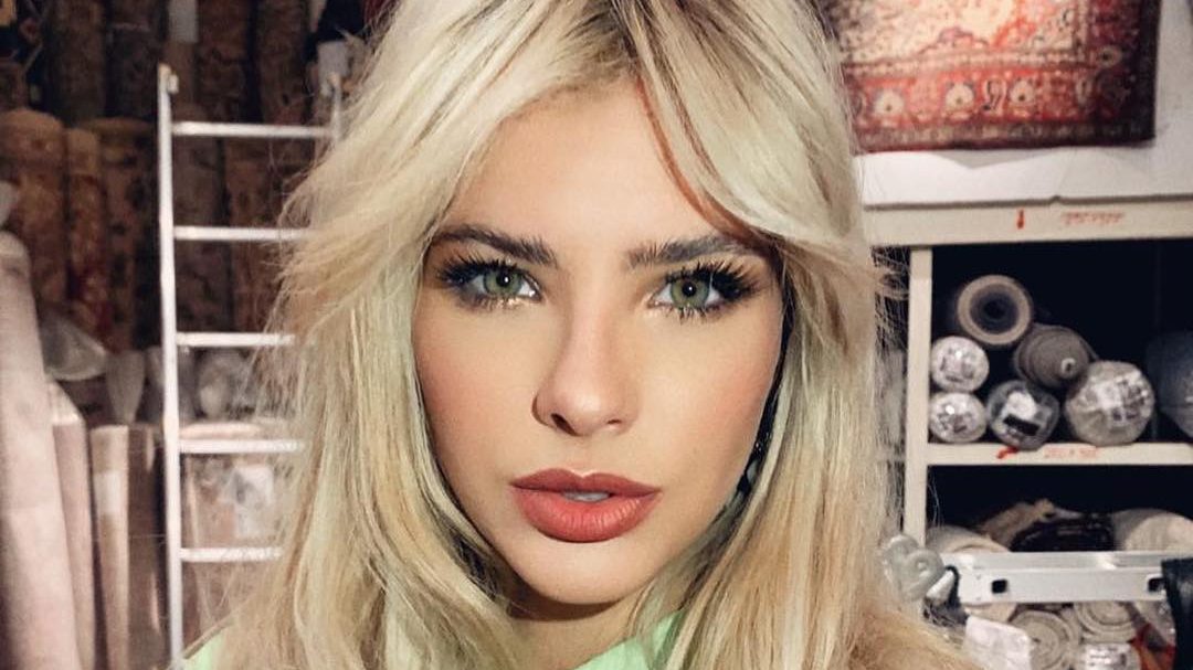 China Suárez recibió una serie de burlas tras mostrar vestido de su nueva colección