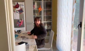 Esta fue la reacción de una madre tras ver a su hijo después de meses