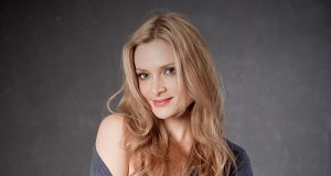 Nicole celebra sus 30 años de carrera con documental en vivo