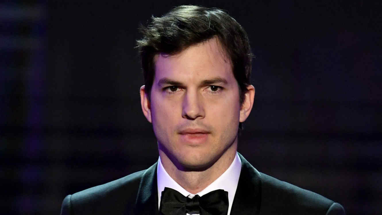 Ashton Kutcher debió declarar ante la justicia por la muerte de su exnovia