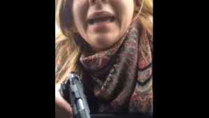 Millonaria indemnización deberá pagar el Fisco por detective PDI que amenazó con un arma a conductor por 'topón'