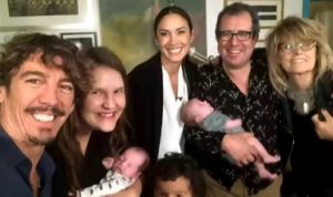 Erto Pantoja llenó de ternura la "Divina comida" al presentar a sus gemelos recién nacidos