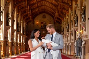 Meghan Markle y el príncipe Harry presentaron a su primer hijo