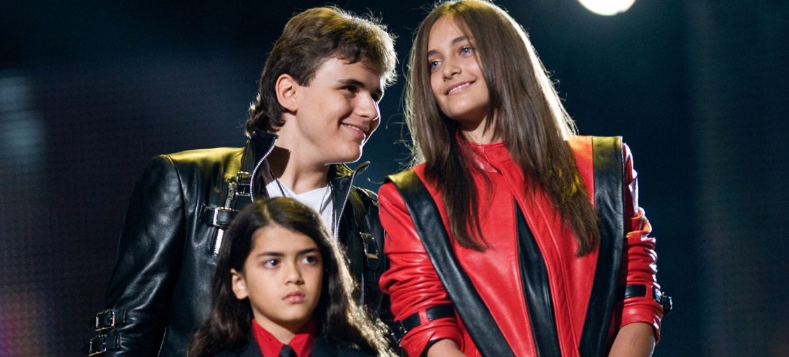 Así luce el hijo mayor de Michael Jackson tras haberse graduado de la universidad