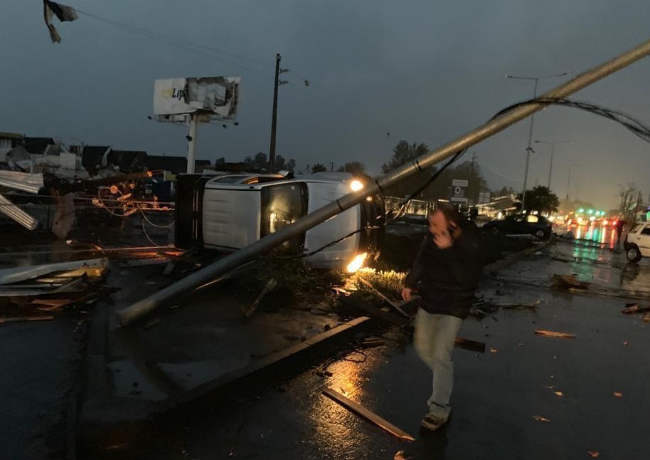 Los impactantes registros que dejó el tornado en Los Ángeles