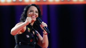 Regalo a Chiqui Aguayo por su cumpleaños en "Muy buenos días" confirmó que está embarazada