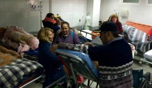 Trabajadores de Hospital San José movilizados: "No más hospitalizados sentados"