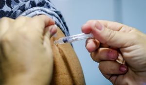 Ministerio de salud comienza redistribución de vacunas contra la influenza