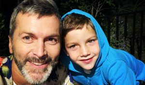 Hijo de Cristián Sánchez, Facundo, se luce cantando éxito de Sebastián Yatra