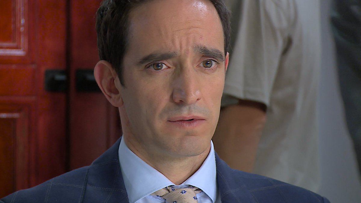 Nueva crisis de 'Rafael' en 'Verdades ocultas' se convierte en meme