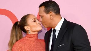 JLo desmiente rumores de crisis mostrando su soñado San Valentín