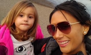 Pamela Díaz enterneció las redes sociales con video de su hija menor cantando