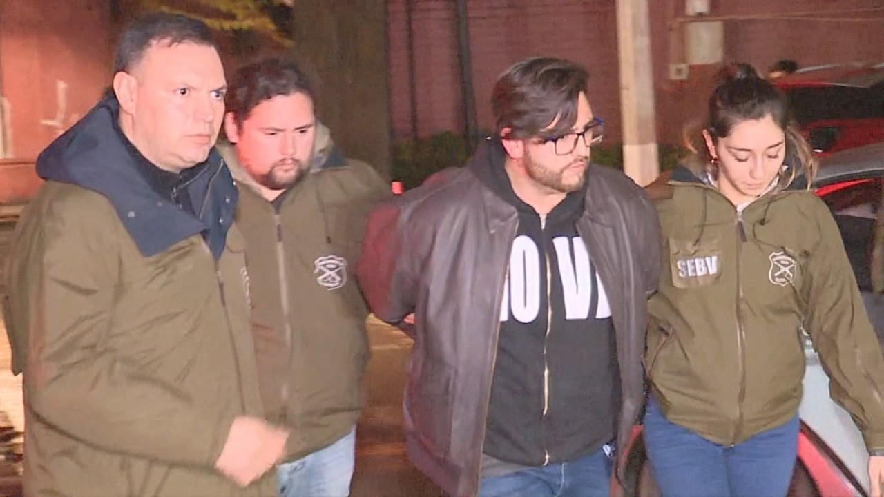 Confirman que expareja de Felipe Rojas fue quien lo delató a la policía