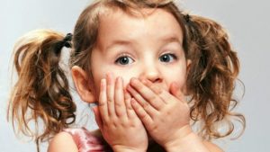 ¿Cómo enfrentar los garabatos y groserías en los niños?