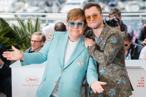Protagonista de "Rocketman" detalla su amistad con Elton John: le manda correos a diario