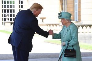 ¿Qué se regalaron la reina Isabel II y Donald Trump?