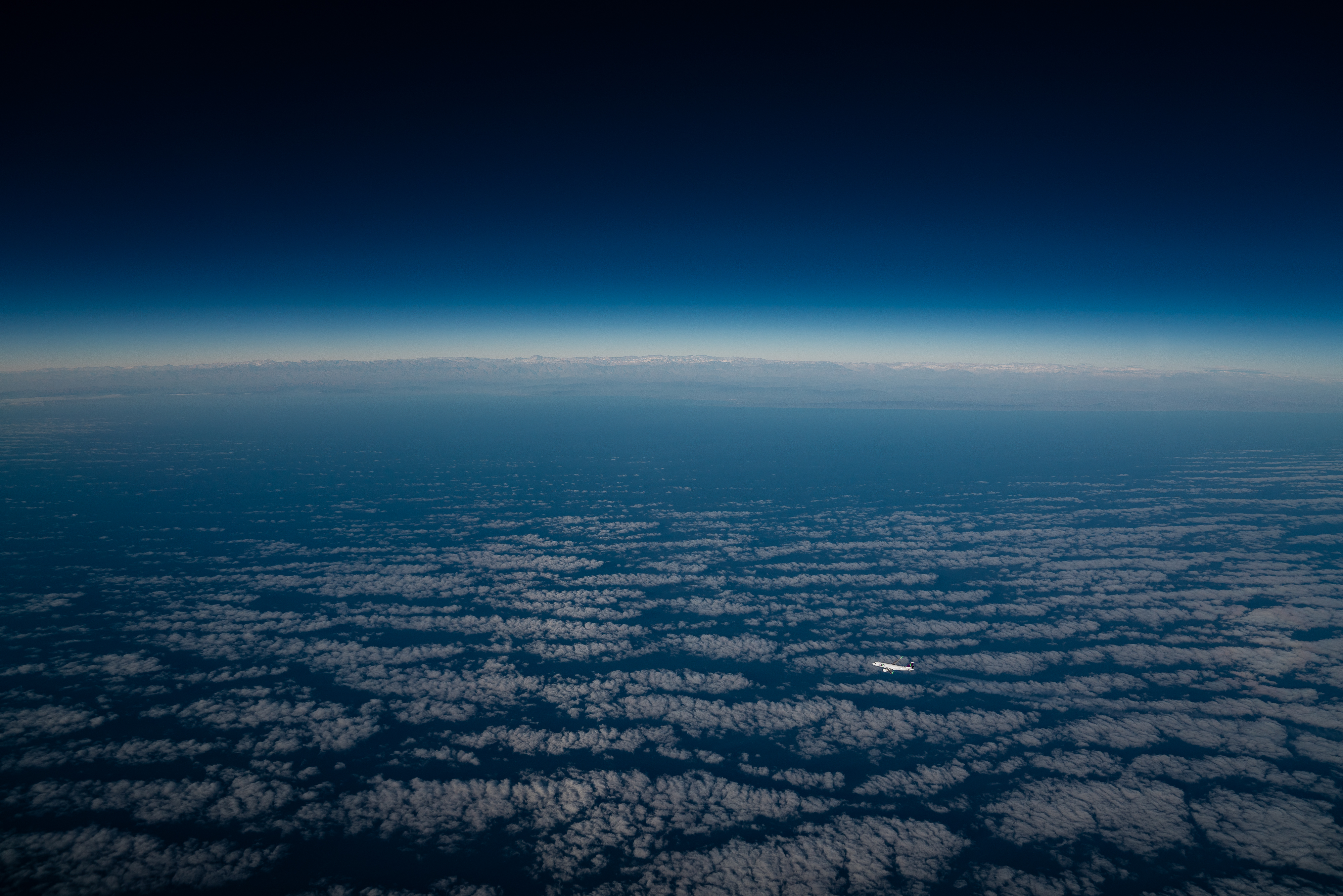 ¡Impresionante! Así se vio el eclipse solar desde las alturas