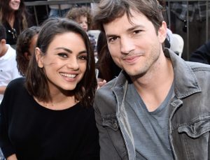Ashton Kutcher y Mila Kunis comparten gracioso video cantando en español