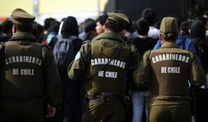 Carabineros heridos tras explosión en comisaría de Huechuraba