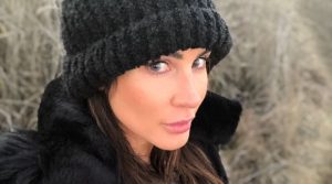 Fran Undurraga sorprende con atrevido desnudo junto a "misterioso" galán