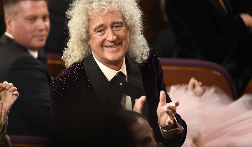 El guitarrista de Queen, Brian May, tampoco vendría a Chile para el eclipse
