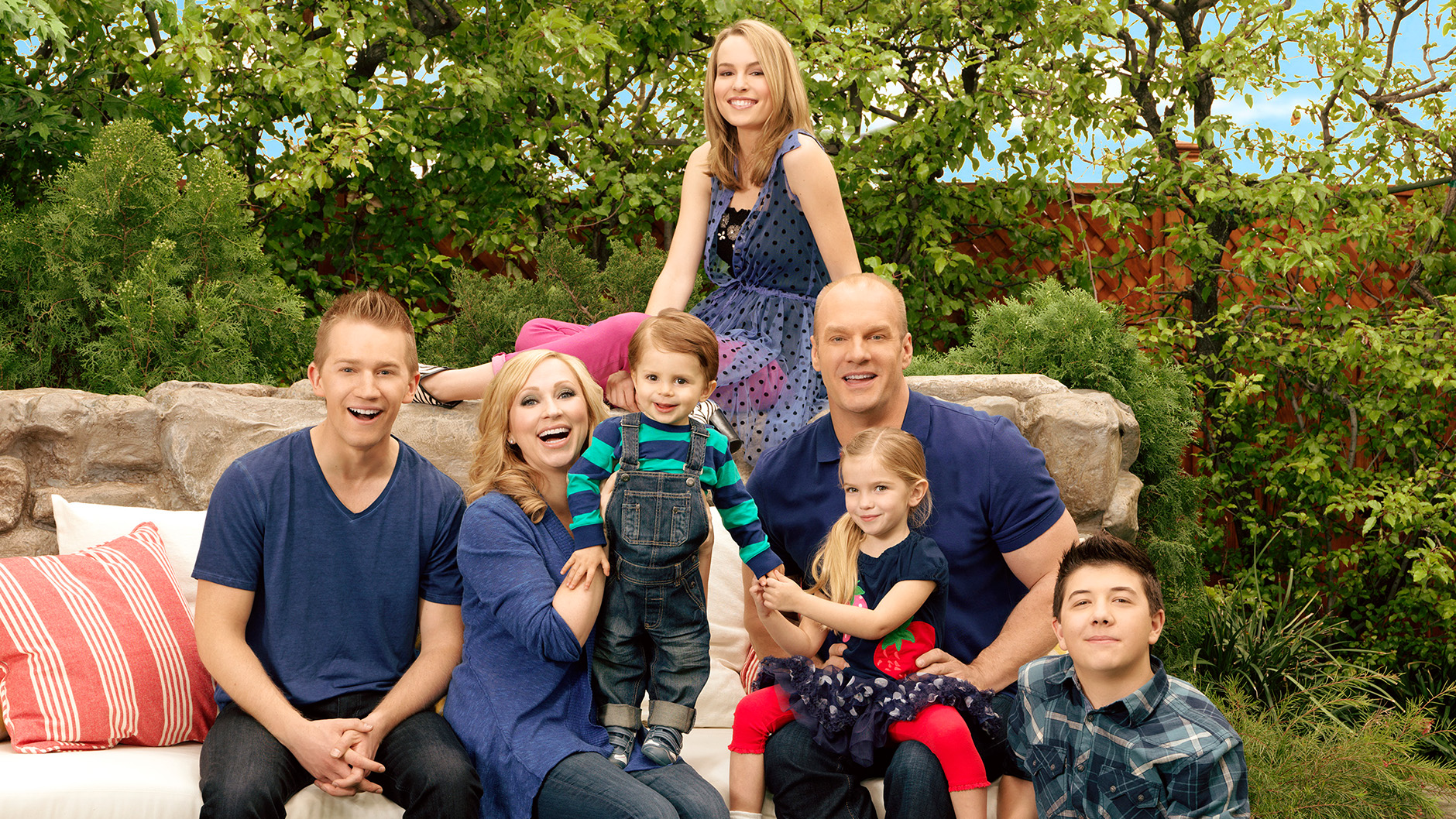 Así luce el elenco de "Buena Suerte Charlie" a 5 años del fin de la serie