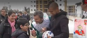 Niño viral por dibujar lámina de Arturo Vidal cumplió su sueño ¡y conoció al futbolista!