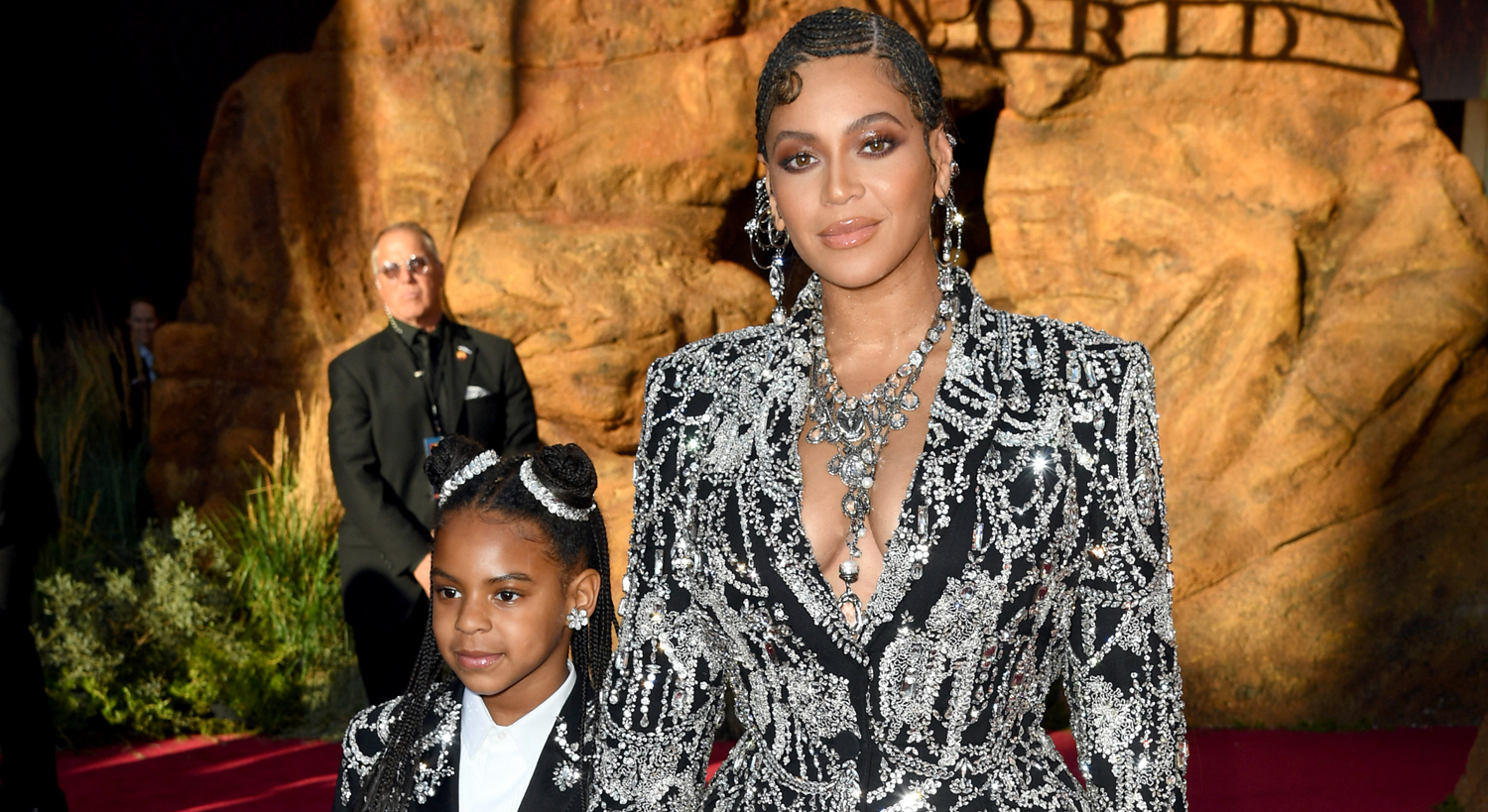 Beyoncé y su hija Blue Ivy se roban las miradas en el estreno de "El rey león"