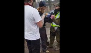 La defensa del hijo de Catalina Pulido tras su polémica detención de Carabineros