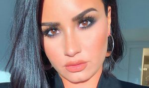 Demi Lovato sorprende con cambio de look con color que es tendencia