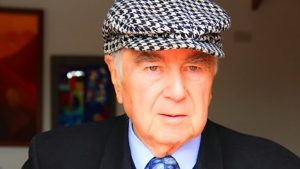 Muere escritor chileno Enrique Lafourcade a los 91 años