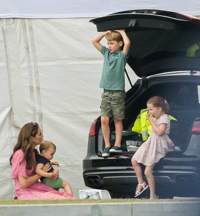 Las fotos de Kate Middleton junto a sus hijos que identificarán a muchas madres
