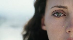 Estudio pone a prueba los beneficios que llorar puede traer a tu cuerpo