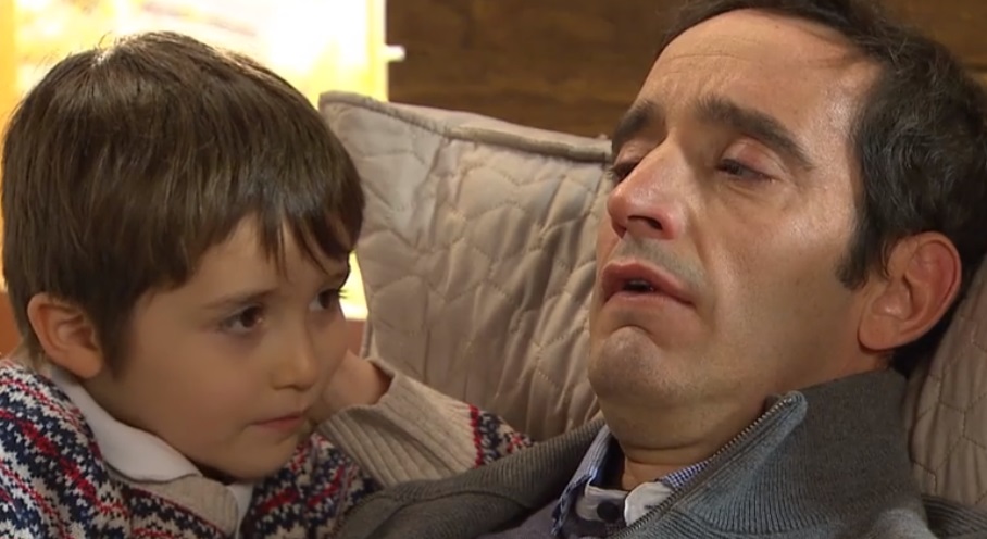 La tierna relación de Nicolás Saavedra con su 'hijo' en "Verdades ocultas"