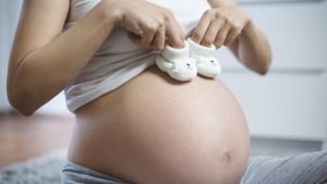 Estos son algunos cuidados a considerar al tener un bebé después de los 35 años