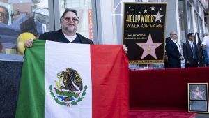 ¡Guillermo del Toro tiene su propia estrella en Hollywood!