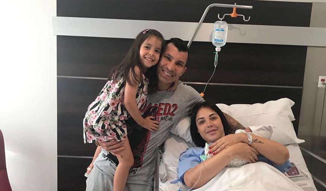 No invasivo: Así fue el nacimiento del hijo de Gary Medel
