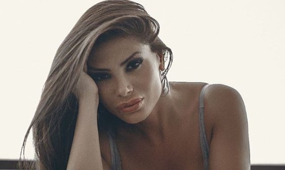 Roxana Muñoz hace un llamado tras enterarse que su prima enfermera está contagiada con COVID-19