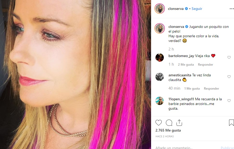 cambio de look mechones fuscsia