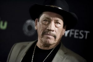 ¡Increíble! Actor Dany Trejo rescató bebé desde un auto volcado