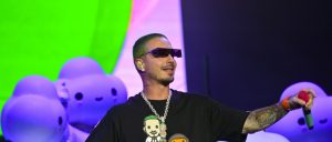 ¡A lo Michael Jackson! J Balvin saca aplausos con paso de baile