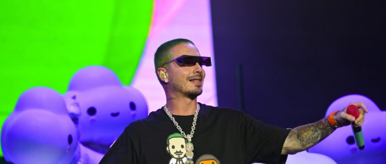 ¡A lo Michael Jackson! J Balvin saca aplausos con paso de baile