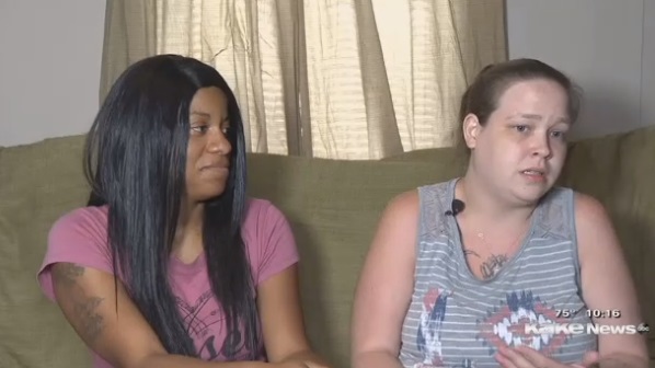 mamás de Christian Moore y Connor Crites